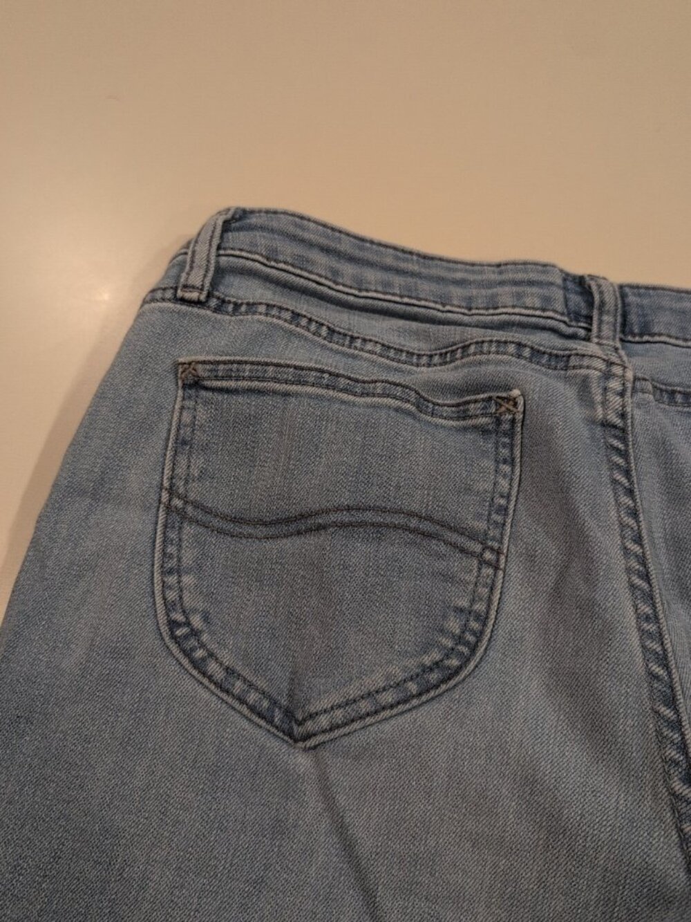 Lee Pants Women's 32x27 Light Blue Straight Leg Jeans Solid Pocketed - Picture 8 of 12